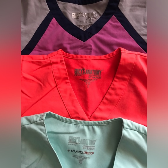 3 Grey’s anatomy scrub tops - Picture 2 of 4